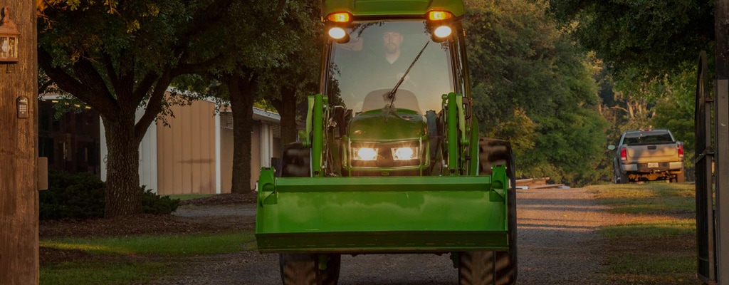 4family-cuts-hero-r4d038843